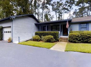 1528 Running Water Dr, Murrells Inlet, SC 29576