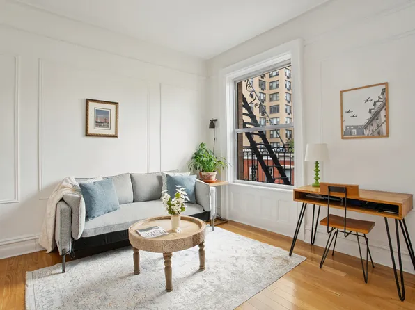 210 East 17th Street 5A image 2 of 12
