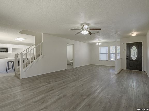 5th image of 8166 Cheryl Meadow Dr
