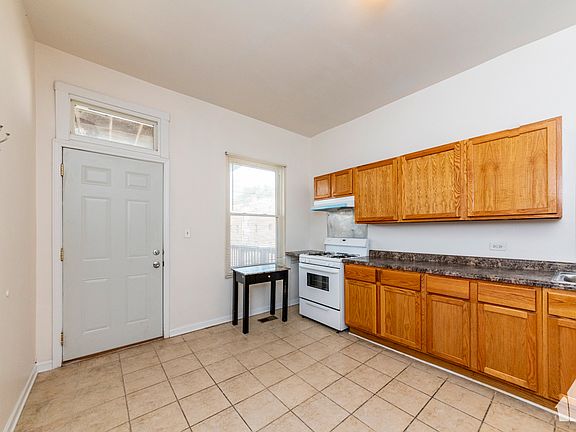 4th image of 1310 W Winnemac Ave #2R