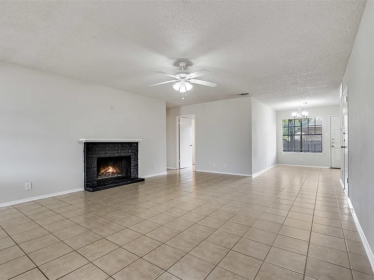 3801 Foust Trl #A — Photo 4