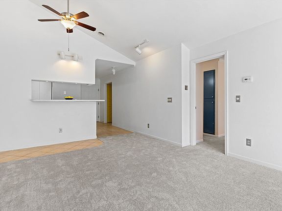 5th image of 809 Harbor Ct House 7