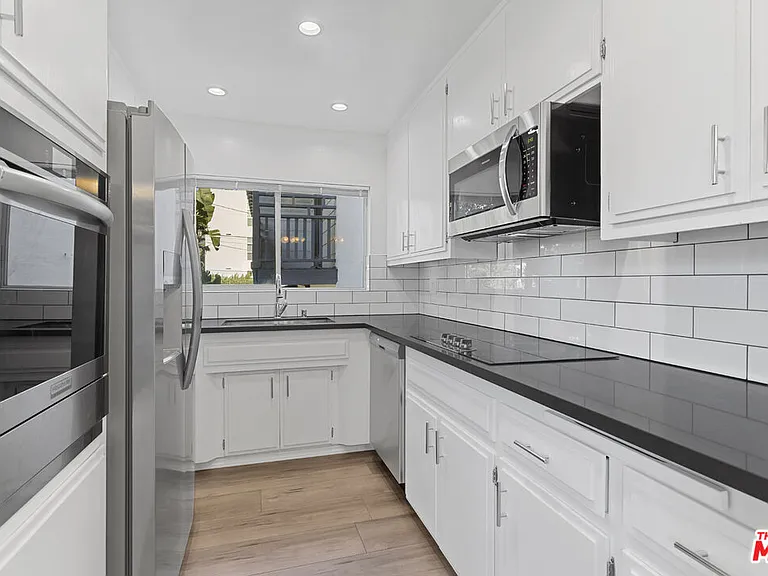 1028 S Bedford St #7 — Photo 17