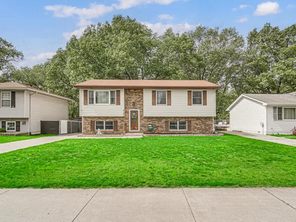 4140 Marquette Rd, Lake Station, IN 46405