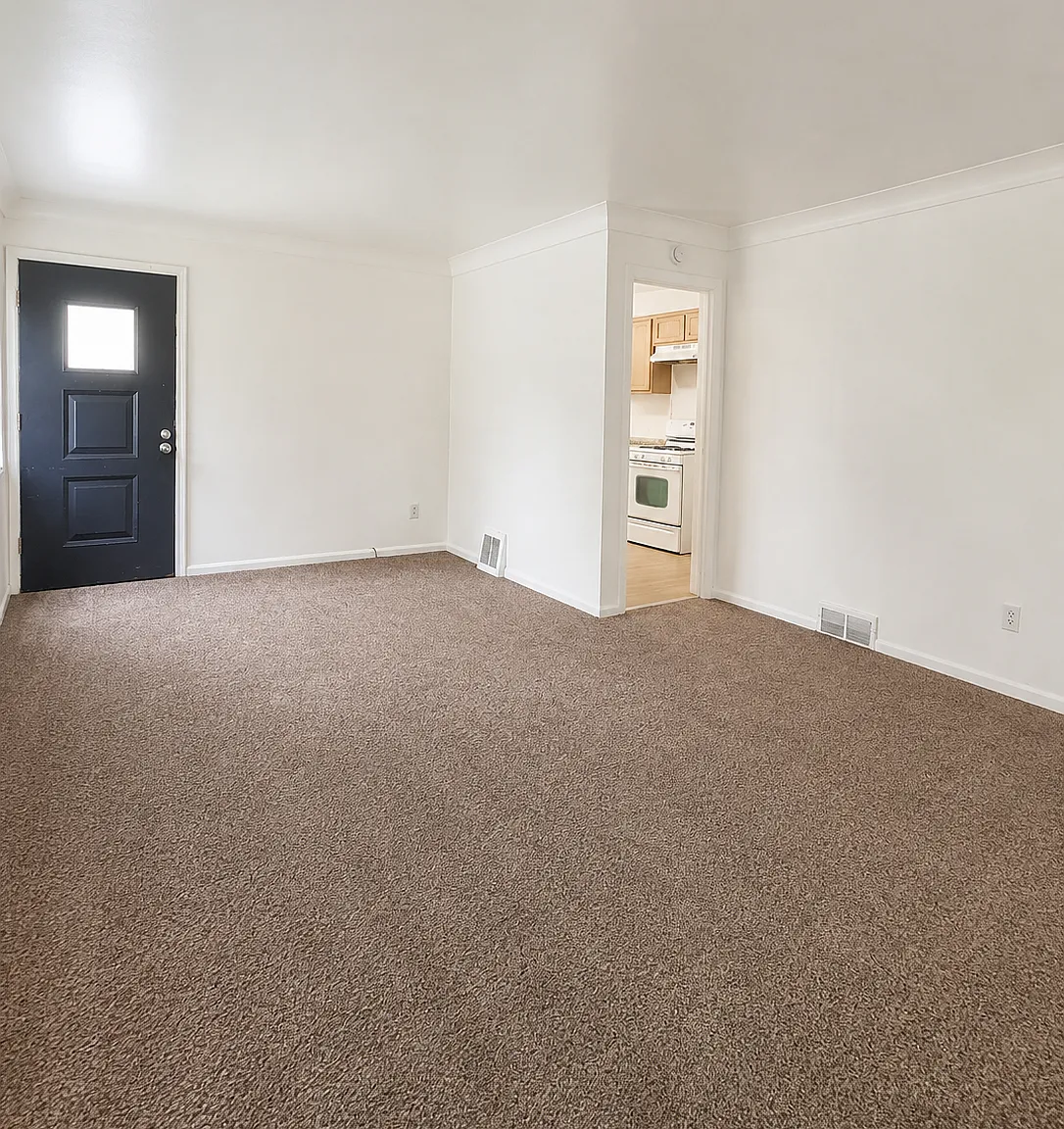3 bed, 1000 sqft, $1,600 — Photo 3