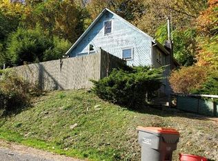 1921 13th Ave, Beaver Falls, PA