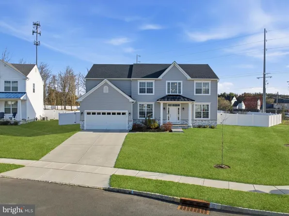 1 Champlain St, Sicklerville, NJ 08081