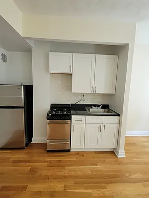 Rented by Corcoran | media 7