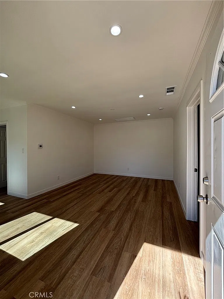 1 bed, 620 sqft, $2,100 — Photo 2