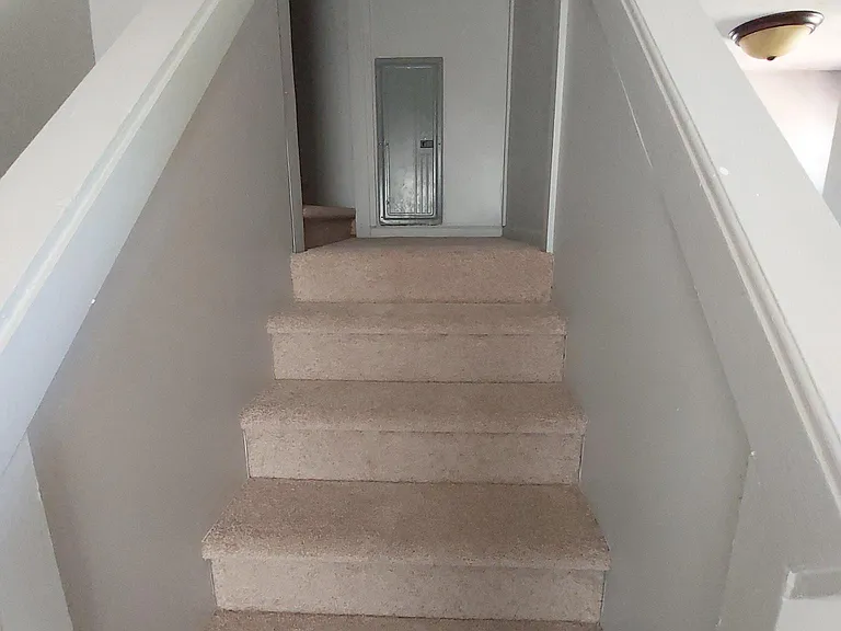 17 Puritan St — Photo 10