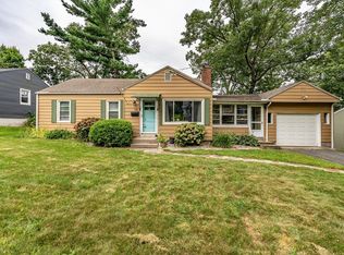176 W Allen Ridge Rd, Springfield, MA 01118