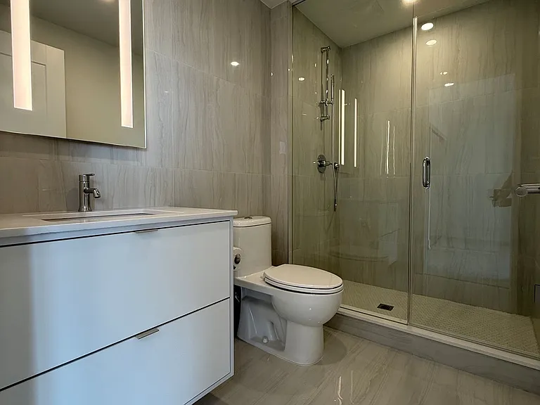 858 Dupont St #639 — Photo 14