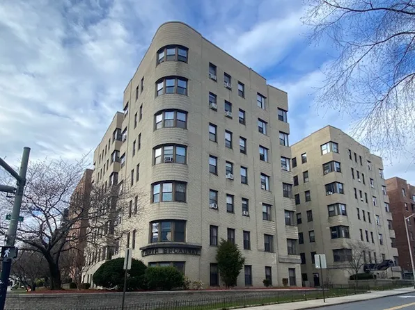 311 Main St #5D, White Plains, NY 10601