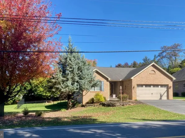 4470 Scotland Main St, Chambersburg, PA 17202