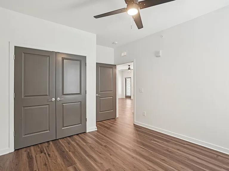 The Pullman Luxury Apartments — Photo 98