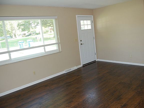 2nd image of 704 Janet Dr