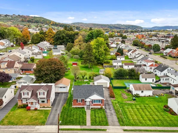 224 Cyndy St, Johnson City, NY 13790