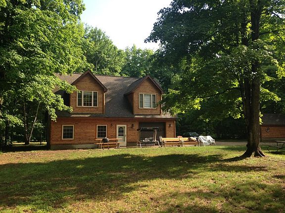 3rd image of 32150 W Birch Shores Dr