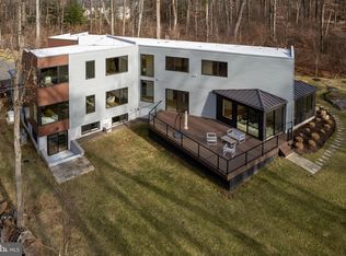 8 Garrett Ln, Princeton, NJ 08540