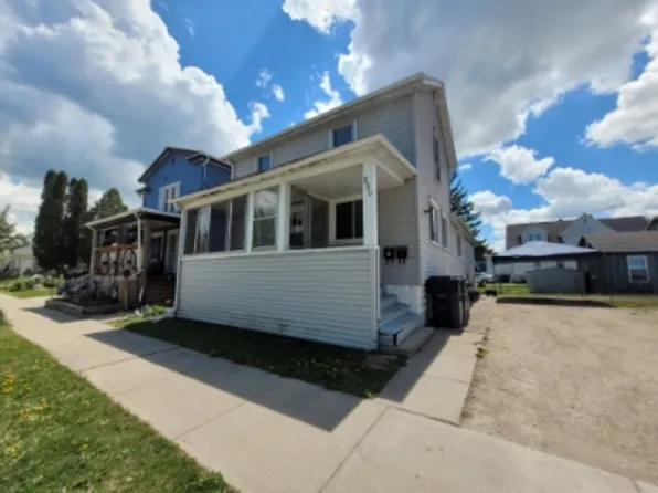 220 6th St, Fond Du Lac, WI 54935