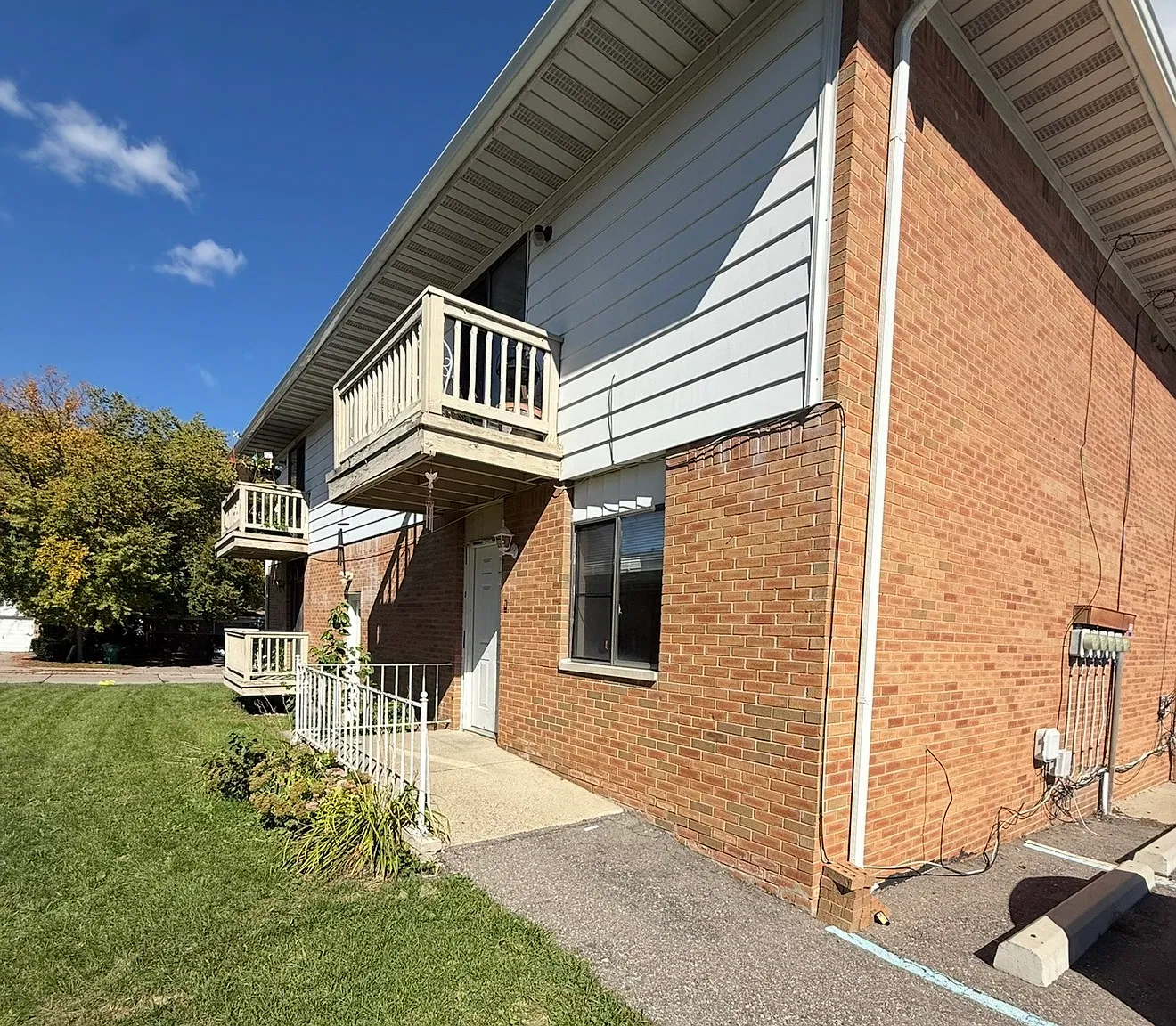 1 bed, 650 sqft, $1,100 — Photo 1