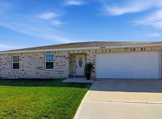 12410 Drifting Winds Dr, Houston, TX 77044