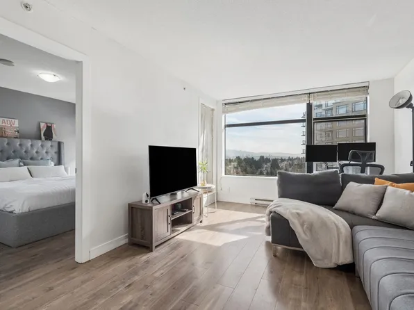 5380 Oben St #1610, Vancouver, BC V5R 6H7