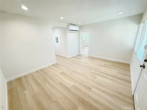 506 Raymond Ave Photo 1