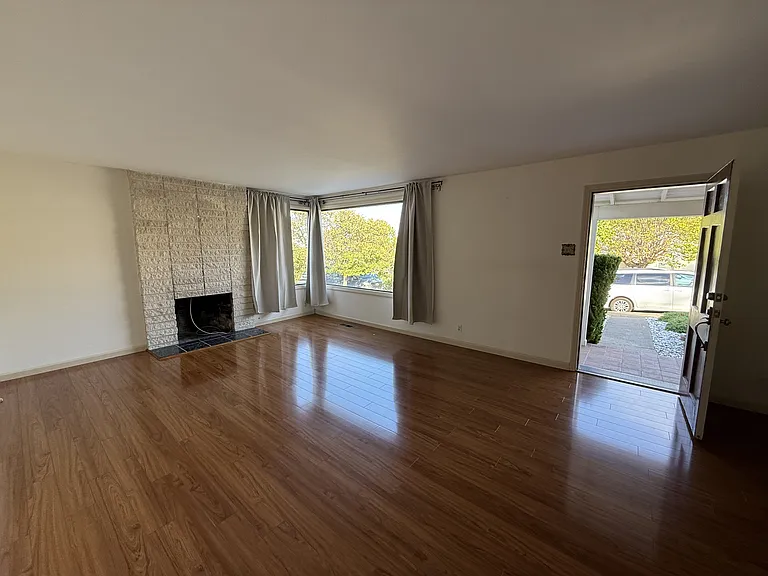 1384 Vista Grande — Photo 14