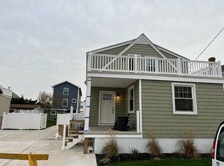 110 W Fern Rd, Wildwood Crest, NJ 08260