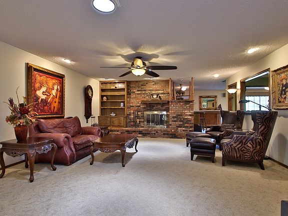 5th image of 9819 Hummingbird Ln