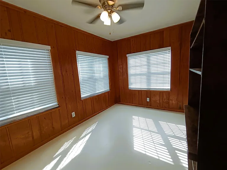 6906 Van Etten St — Photo 14
