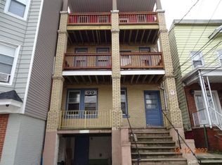 40 W 17th St APT 4, Bayonne, NJ 07002