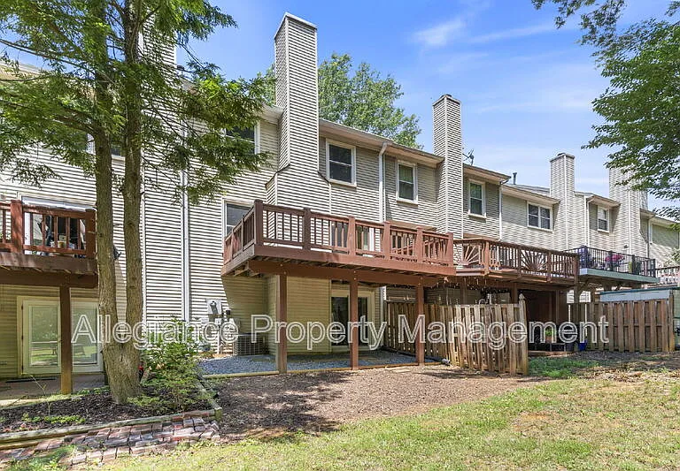 8073 Morning Meadow Ct — Photo 36