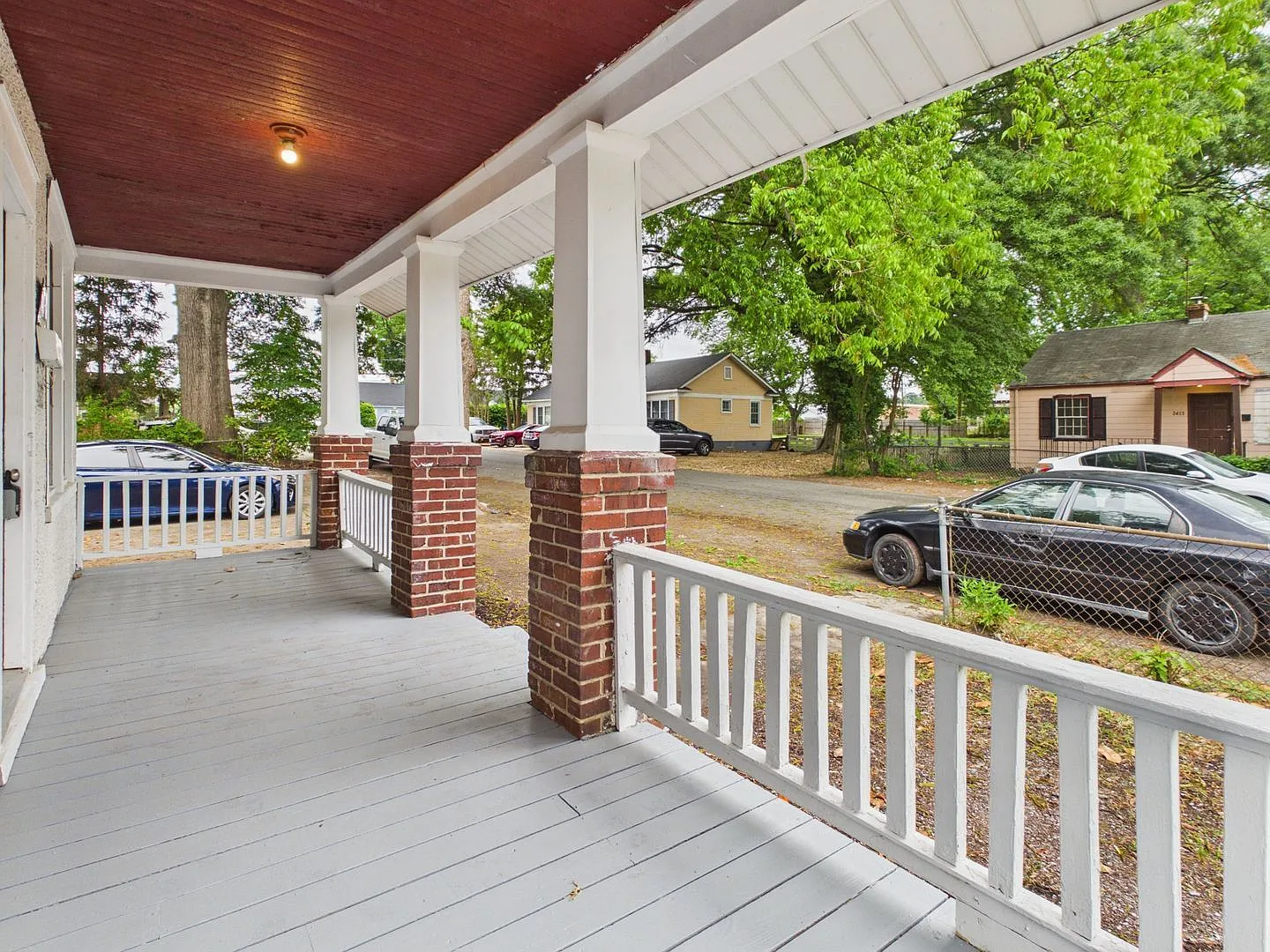 3 bed, 1.0 bath, 1222 sqft, $1,400 — Photo 3