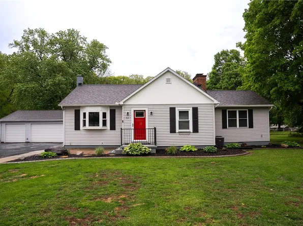 52 Del Valley Rd, Danville, IL 61832