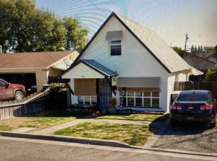 125 Maxwell Ave, Oakdale, CA