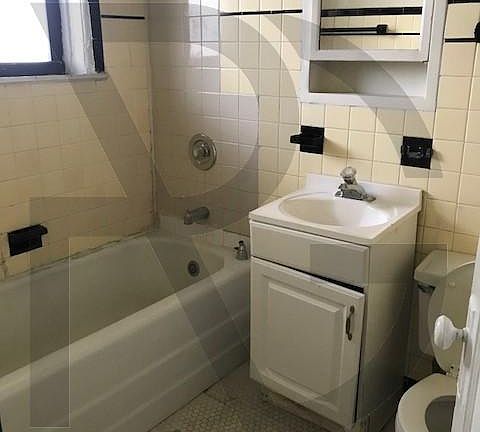5th image of 4407 N Wolcott Ave #4409B1