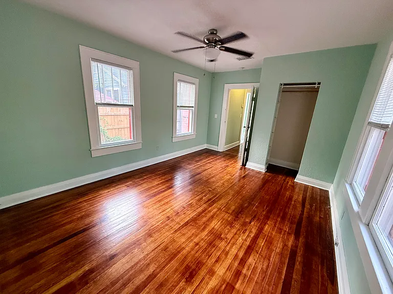 412 Louden Ave — Photo 17