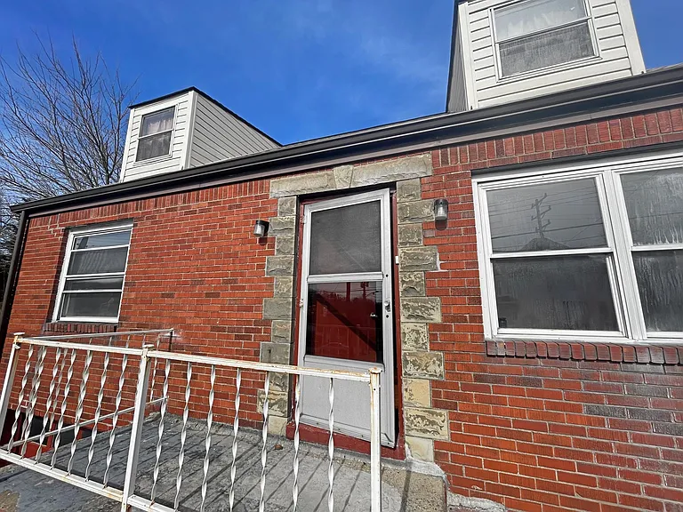 1230 Commonwealth Ave — Photo 25