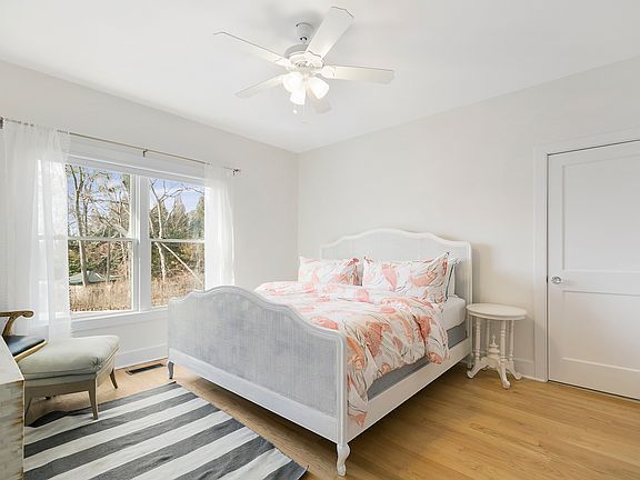 4th image of 14C Clairedale Dr