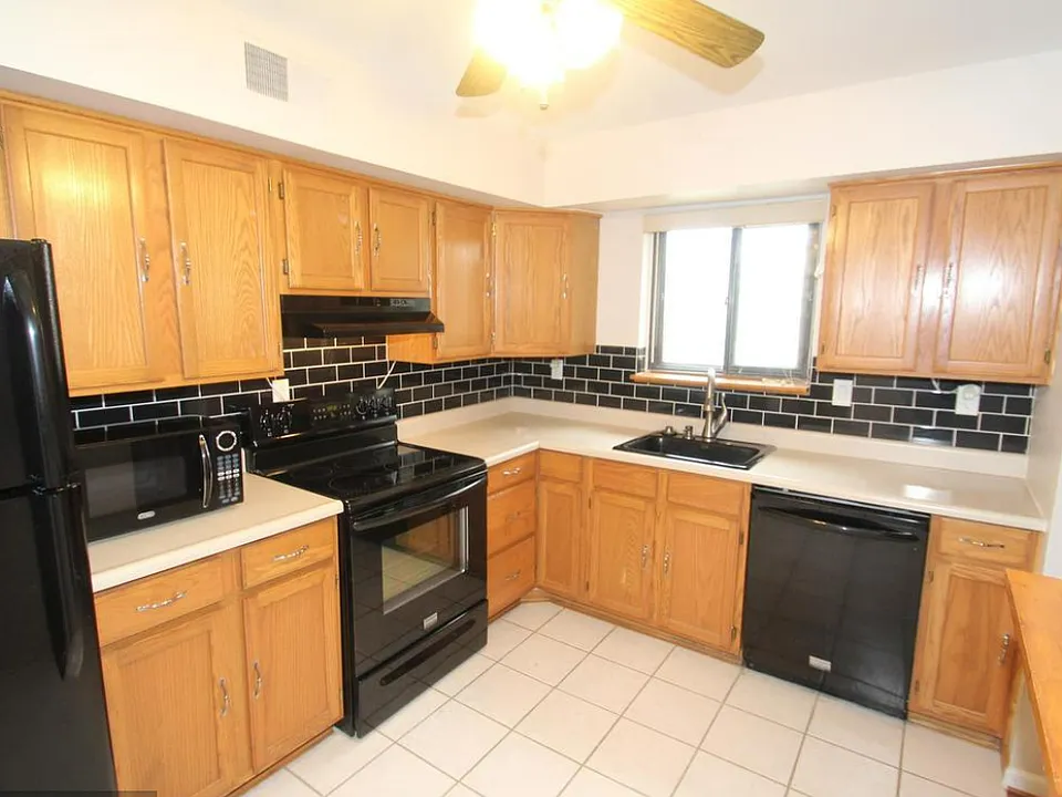 2005 Chelmsford Cir