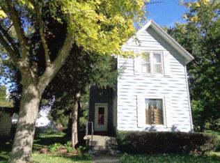 516 Kenosha St, Walworth, WI 53184