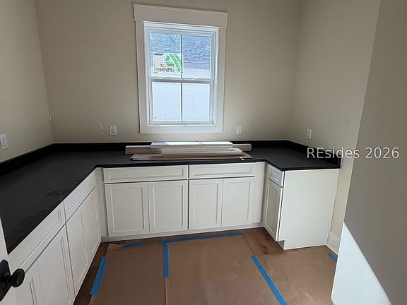5th image of 4 Woodside Circle