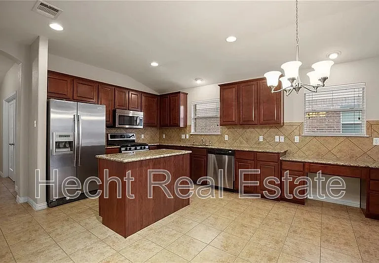 153 Carrington Dr — Photo 6