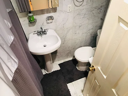 Rented by Roberto Guilbet, LREB | media 11