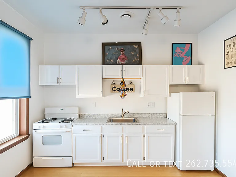 232 Main St #UPPER — Photo 6