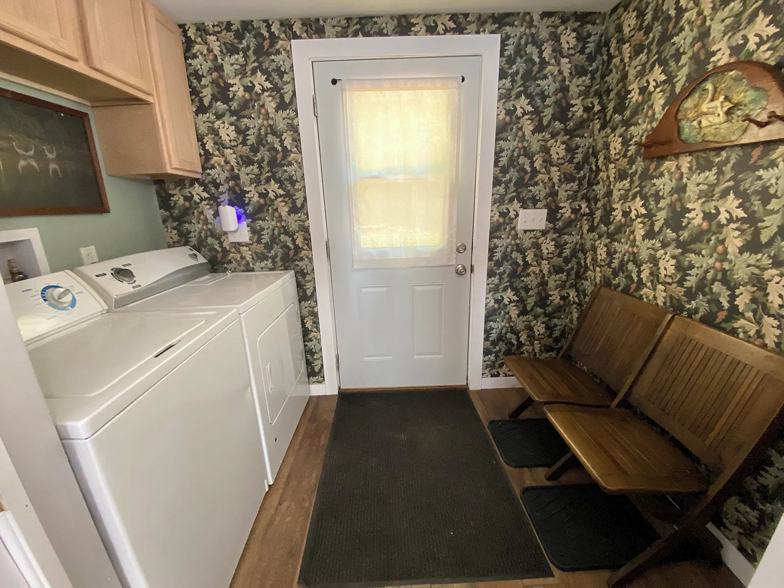 2 bed, 748 sqft, $1,750 — Photo 2