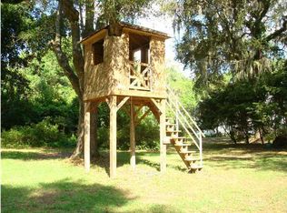 2506 Grace Chapel Rd, Wadmalaw Island, SC 29487