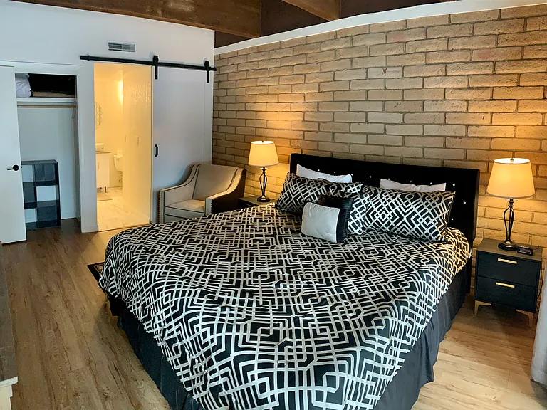 120 Country Club Dr #29 — Photo 17